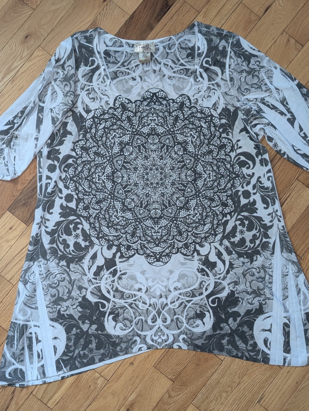 Women's Bohemian Flowy Top/Tunic, Sharkbite Hem, Elbow Sleeves, Manadala Print
